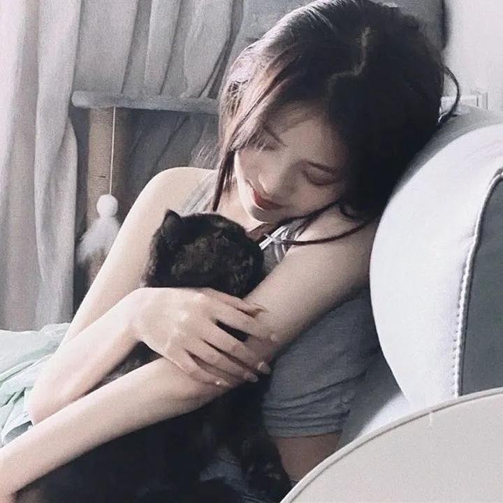 深夜出急诊碰到小奶狗陪妻子做手术